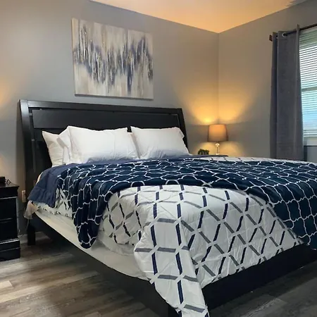 5145 Porsche Newly Remodeled 2 Bdrm Ranch Attached Home